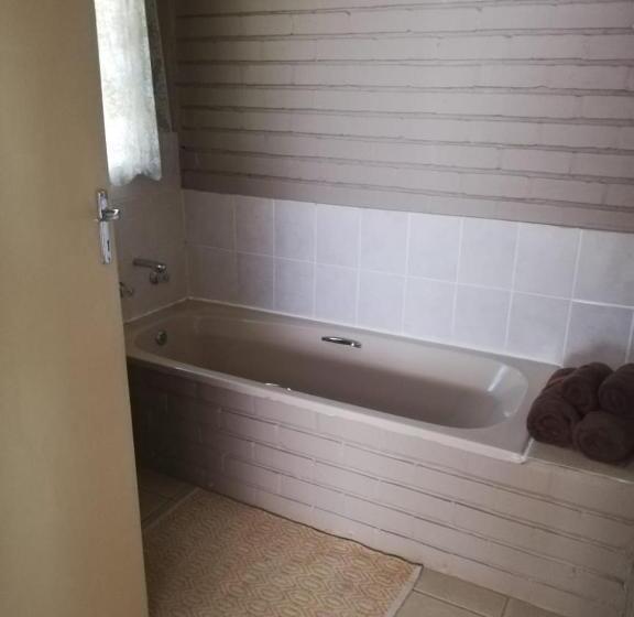 بنسيون Blood River Museum Guesthouse