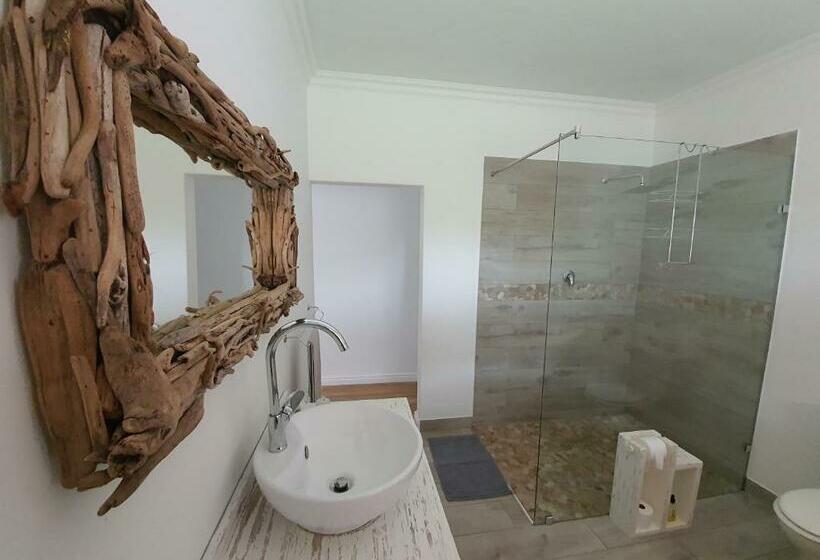 پانسیون Plett57   Self Catering   Room No2