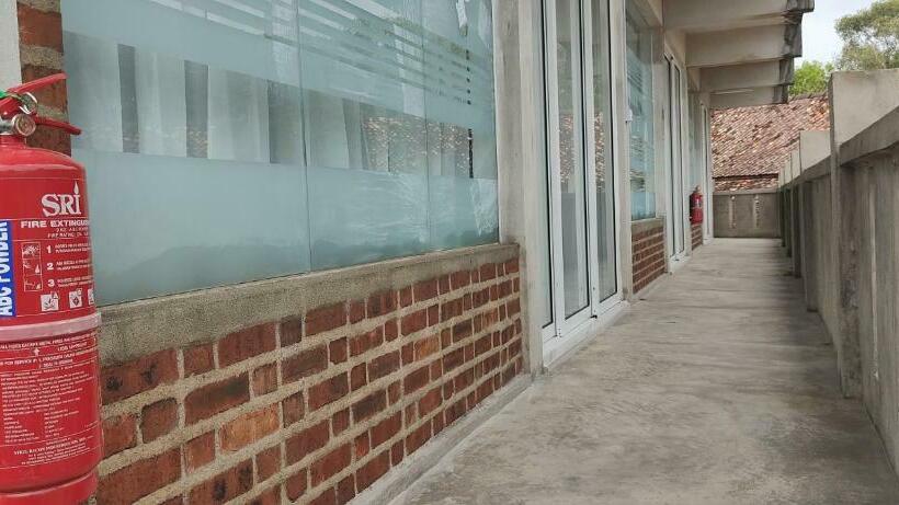 膳宿费 Cherrok Guest House