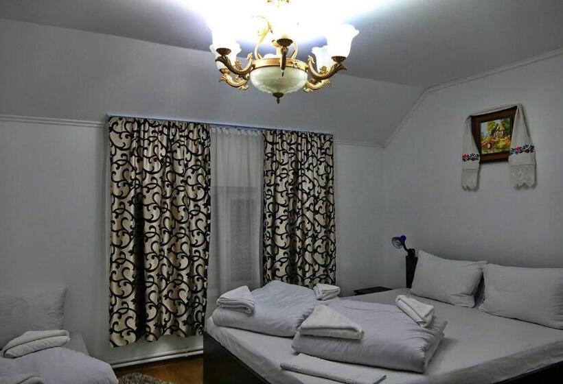 膳宿费 Floare De Colt