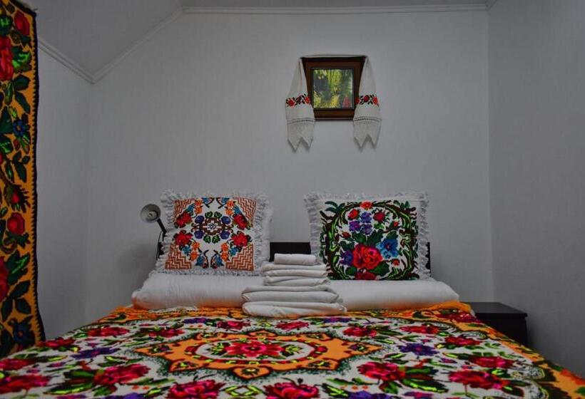 膳宿费 Floare De Colt