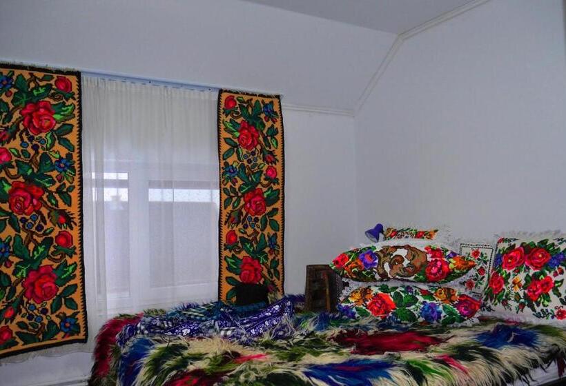 膳宿费 Floare De Colt