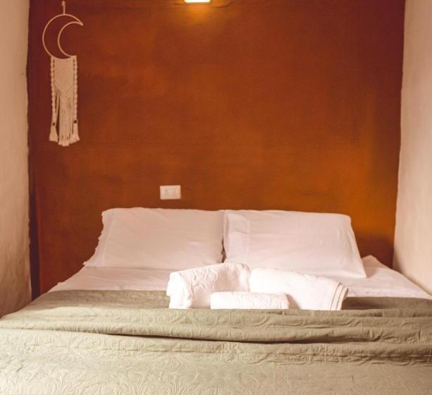 膳宿费 água Doce