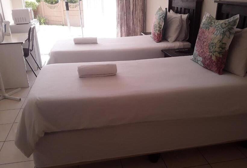 بنسيون Kuyasa Guesthouse