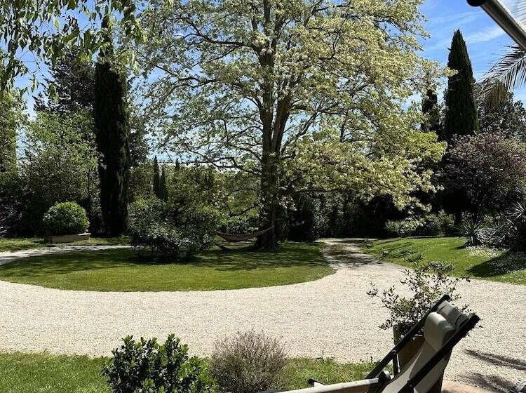 پانسیون La Parenthèse Saint Donat