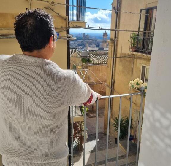 بنسيون La Scalinata Home Apartment