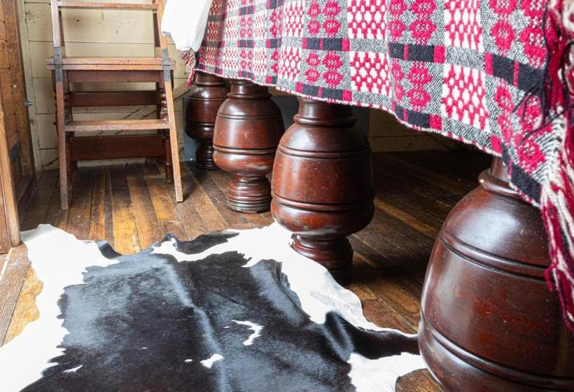 بنسيون Penrhiw Farm B & B