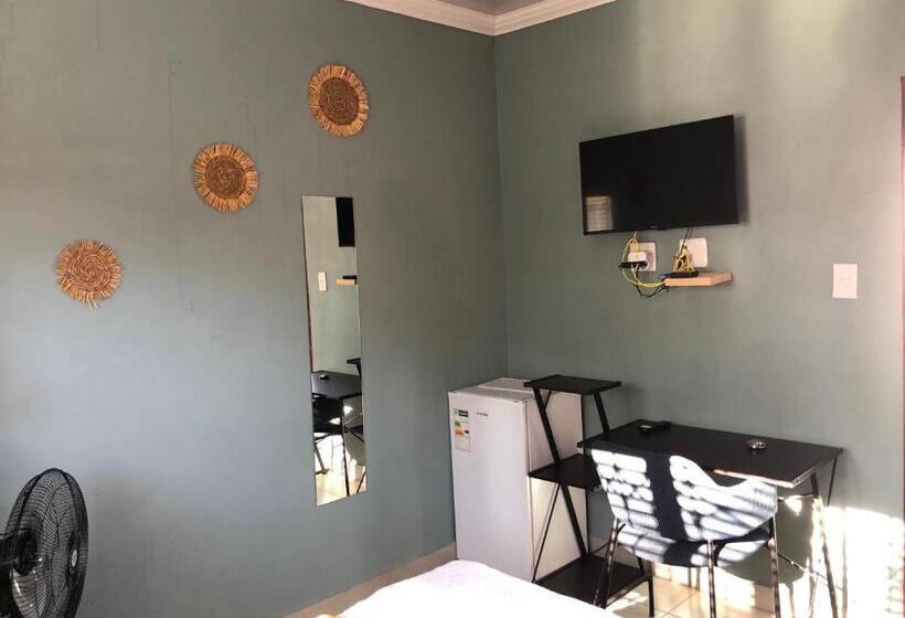 Пансион Pozi Guest House