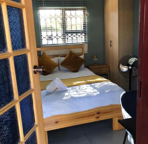 Пансион Pozi Guest House