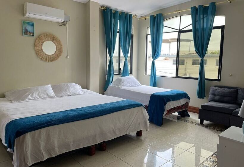 پانسیون Reef Hostel Manta