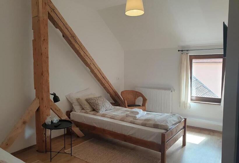 ペンション Studiorasnov