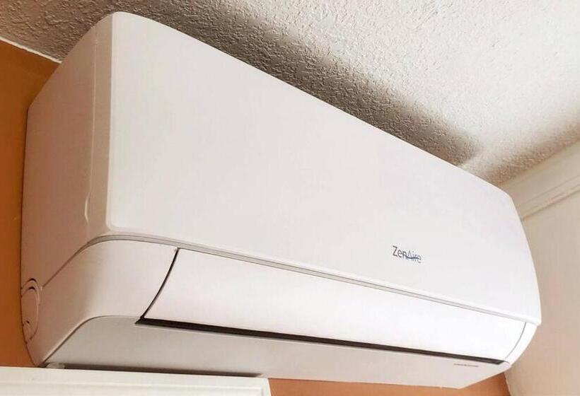 ペンション Stylish Suite Tampa Minutes To Hard Rock Casino