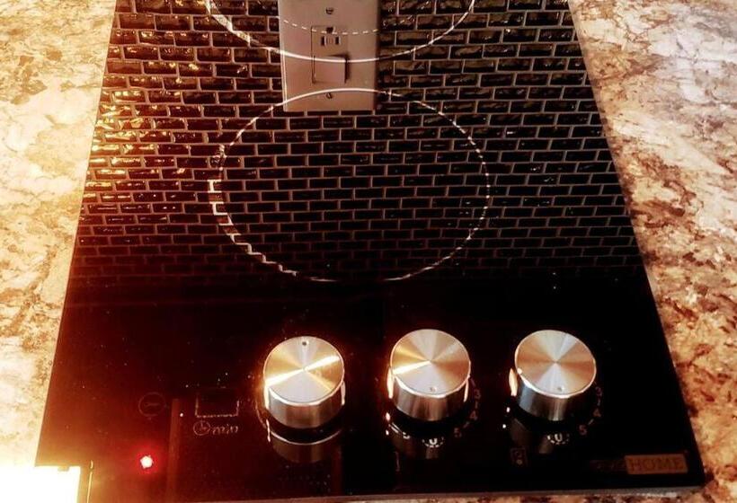 ペンション Stylish Suite Tampa Minutes To Hard Rock Casino