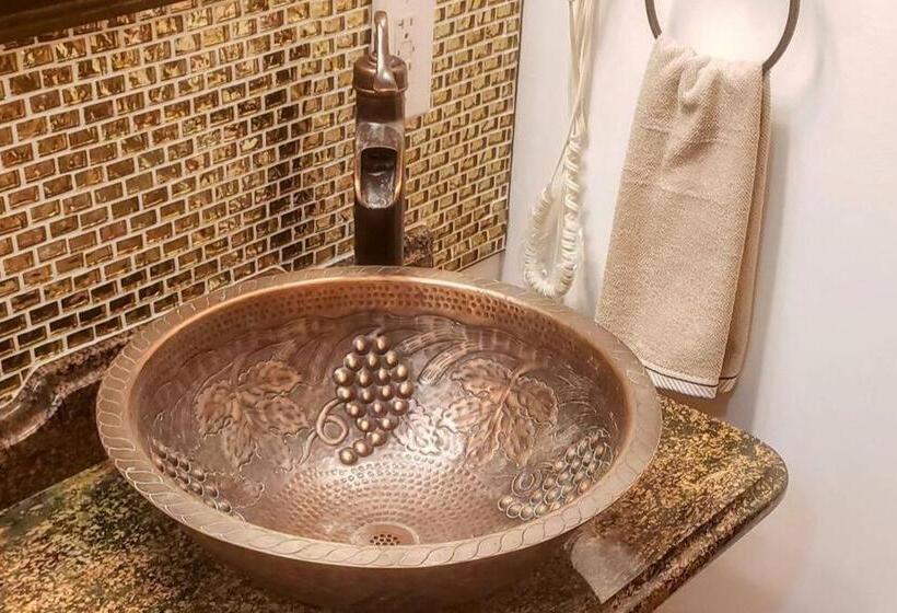 ペンション Stylish Suite Tampa Minutes To Hard Rock Casino