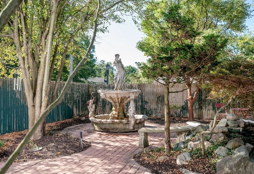 Rosemont Inn Resort B&b