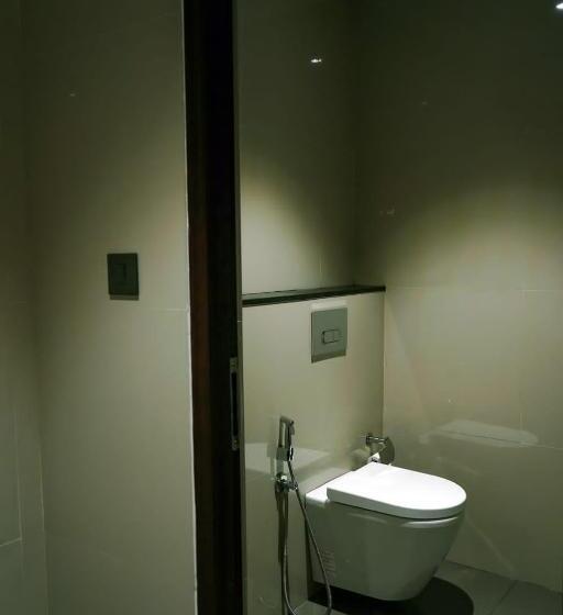 Ark Hotel And Convention Centre