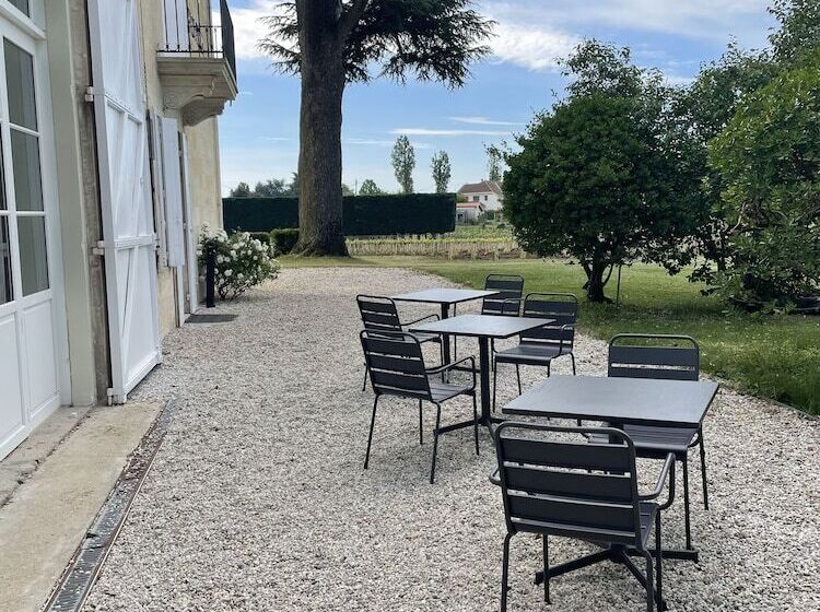 Bed and Breakfast Château Bonalgue   Pomerol