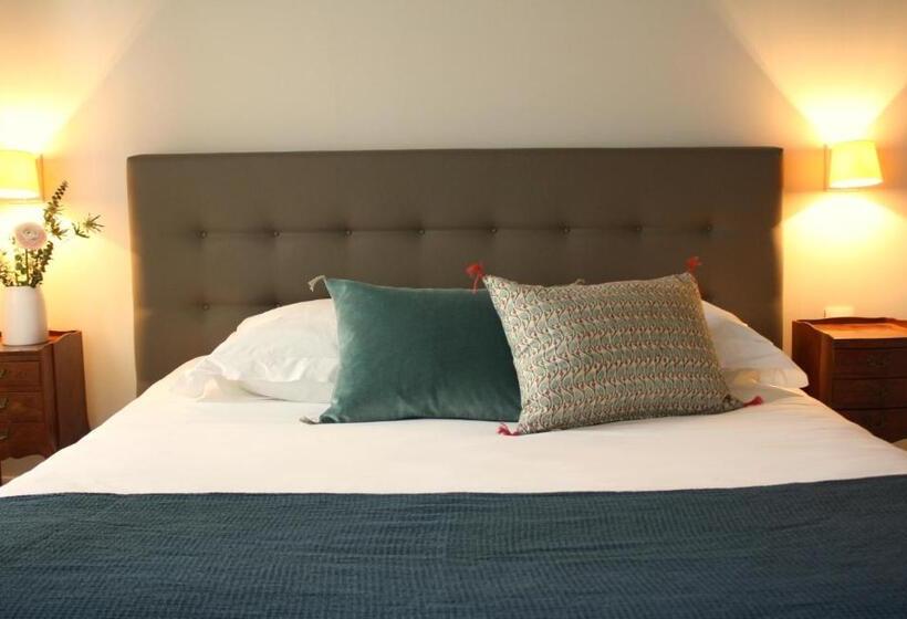 Bed and Breakfast Château Bonalgue   Pomerol