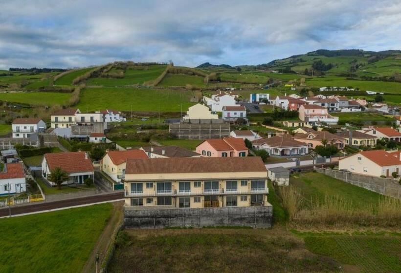 ベッドアンドブレックファースト Garçaview