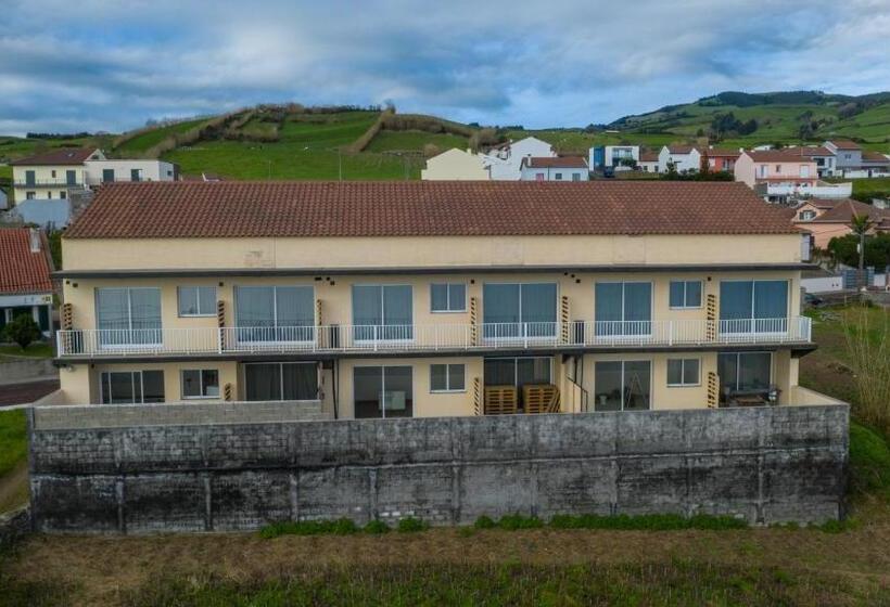 ベッドアンドブレックファースト Garçaview