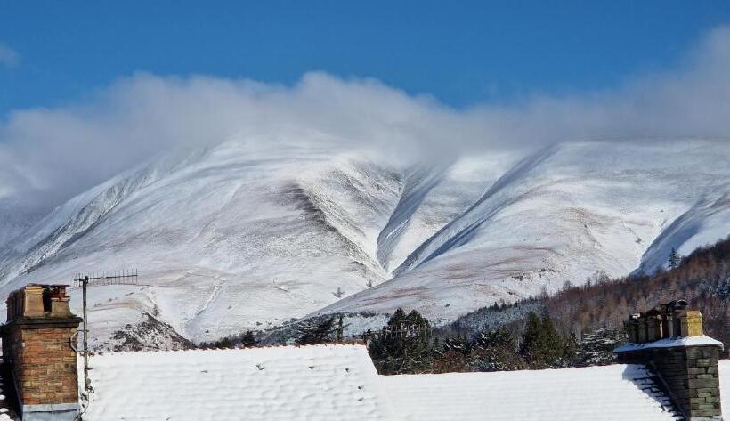 צימר Glencoe Guest House
