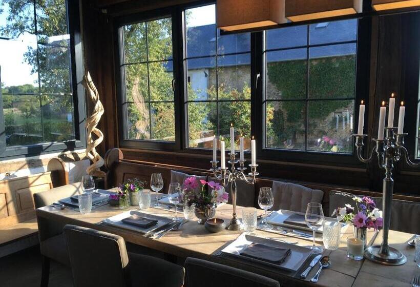 צימר La Maison Blanche De Martué