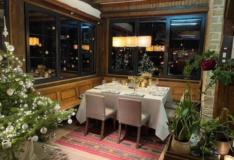 צימר La Maison Blanche De Martué