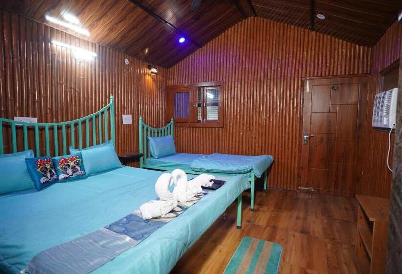 Creek Forest Riverside Boutique Resort