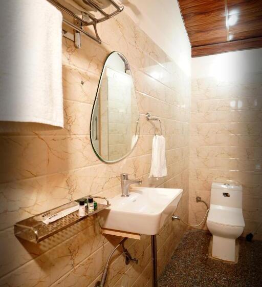 Creek Forest Riverside Boutique Resort