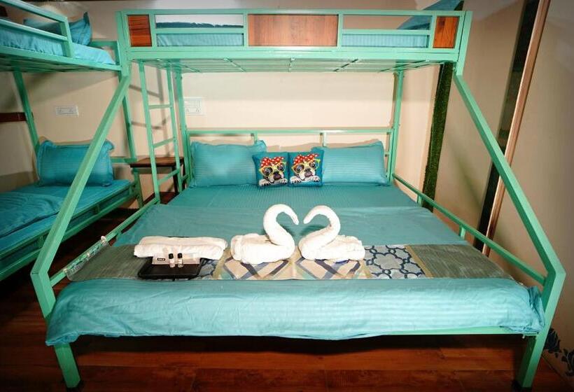 Creek Forest Riverside Boutique Resort