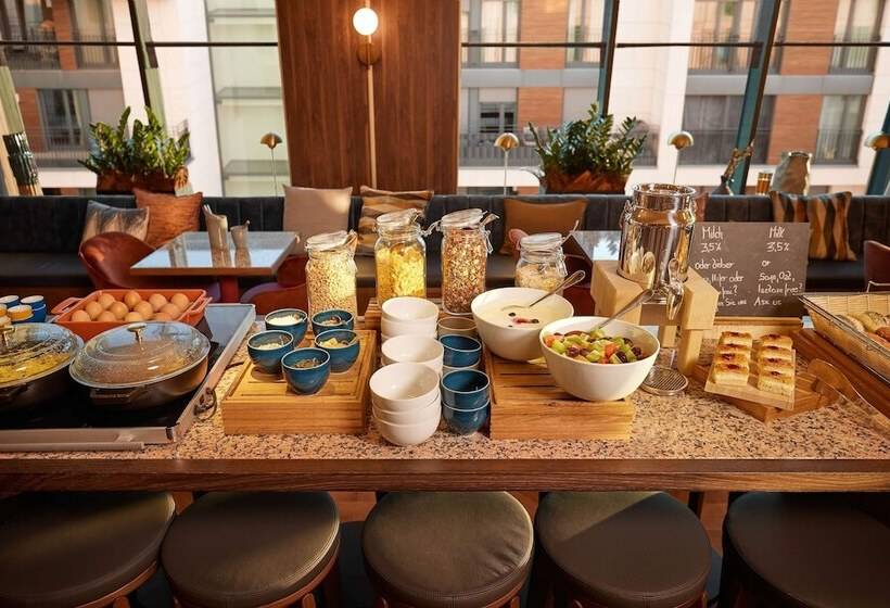 Adina Apartment Hotel Stuttgart