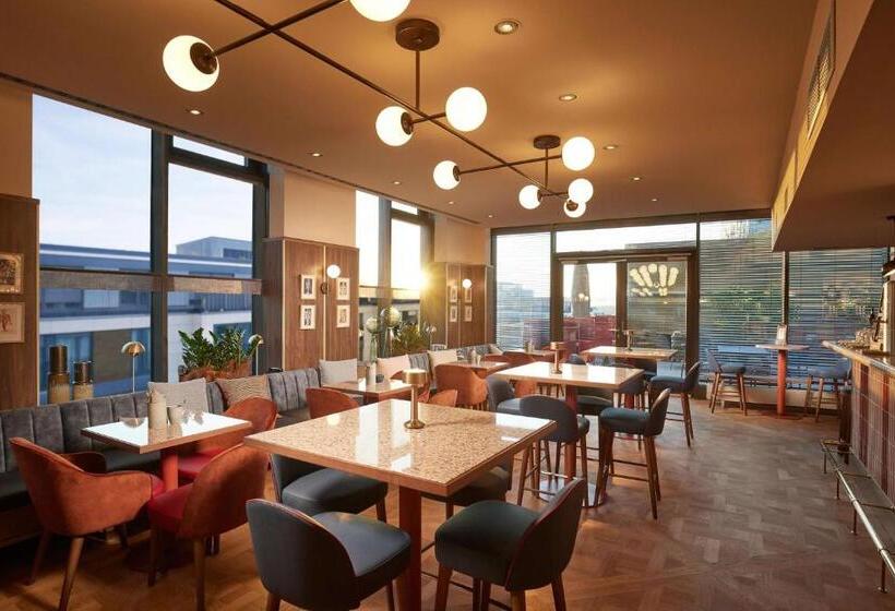 Adina Apartment Hotel Stuttgart