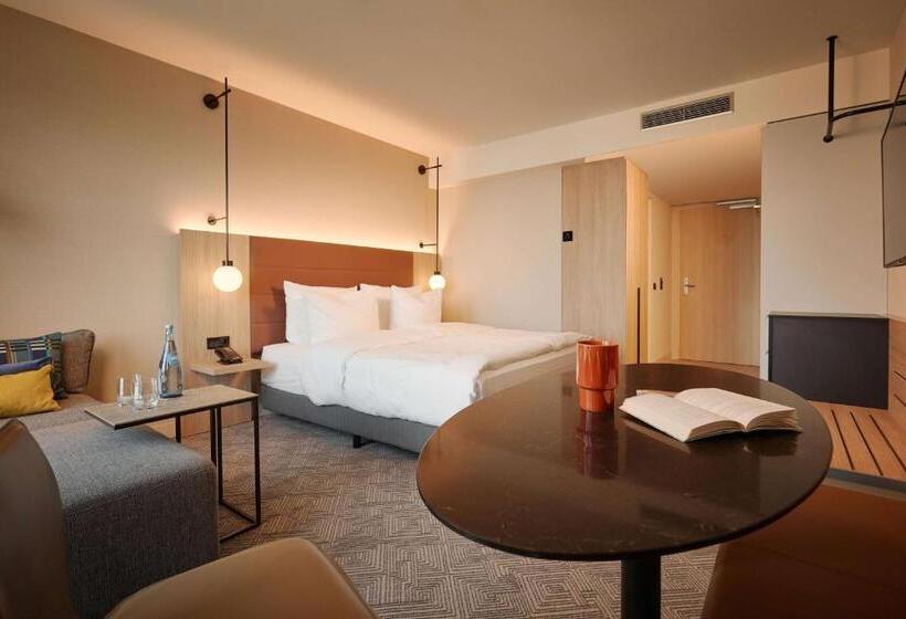 Adina Apartment Hotel Stuttgart