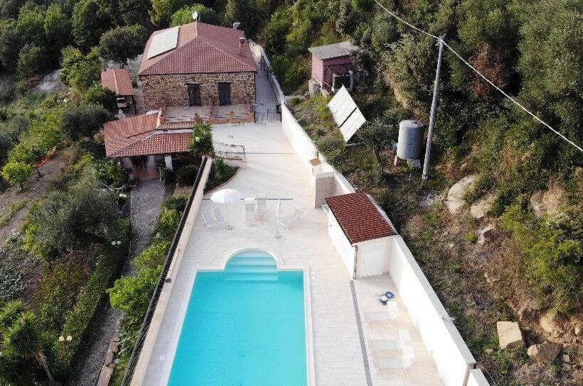 בית מלון כפרי Agriturismo Santa Barbara