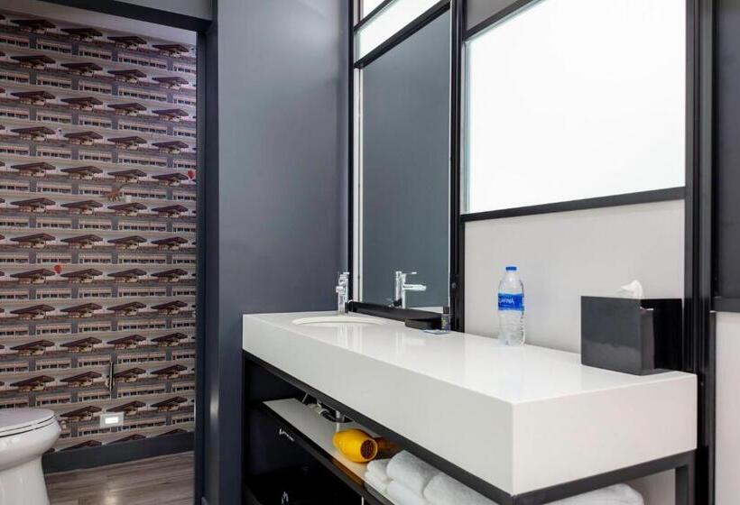 هتل Aloft Savannah Airport