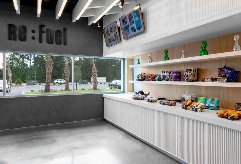 هتل Aloft Savannah Airport