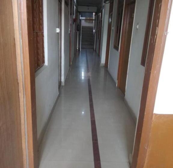 هتل Big Bell By Wb Inn