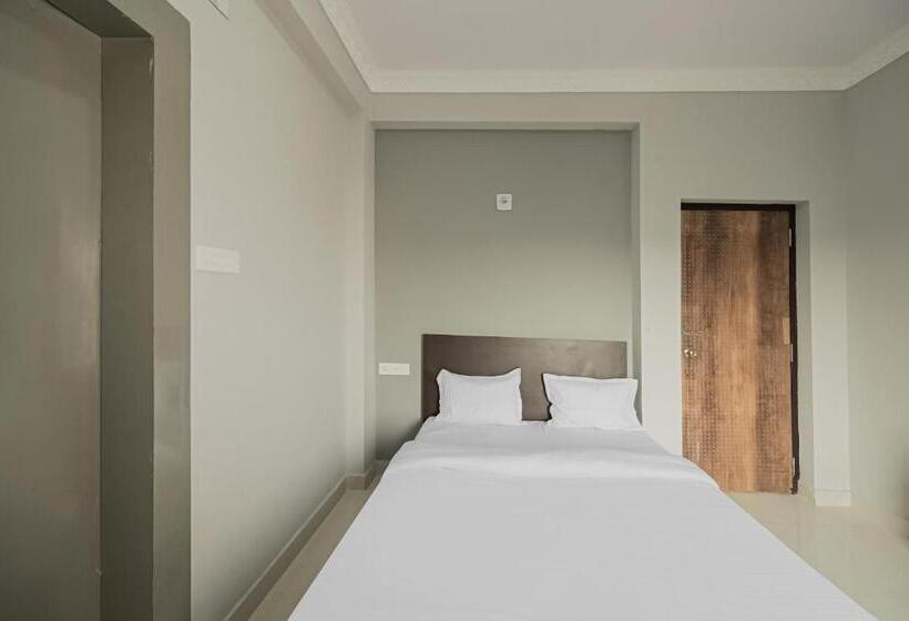 Hotel Capital O La Grace Premium