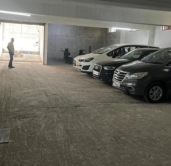 בית מלון כפרי Coral Residency