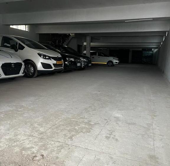 فندق Coral Residency