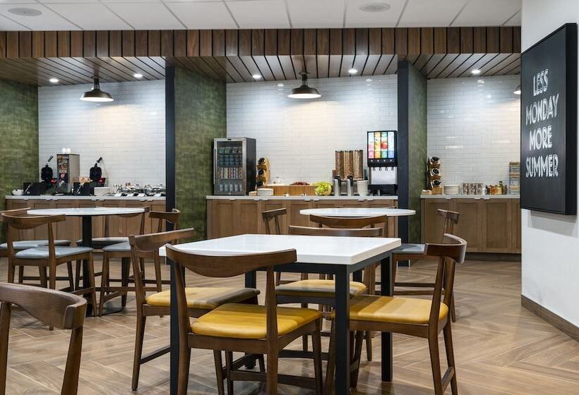 호텔 Fairfield By Marriott Inn & Suites North Bay