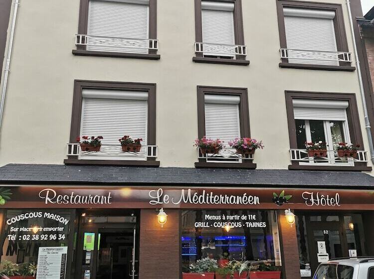 ホテル Le Mediterraneen Montargis