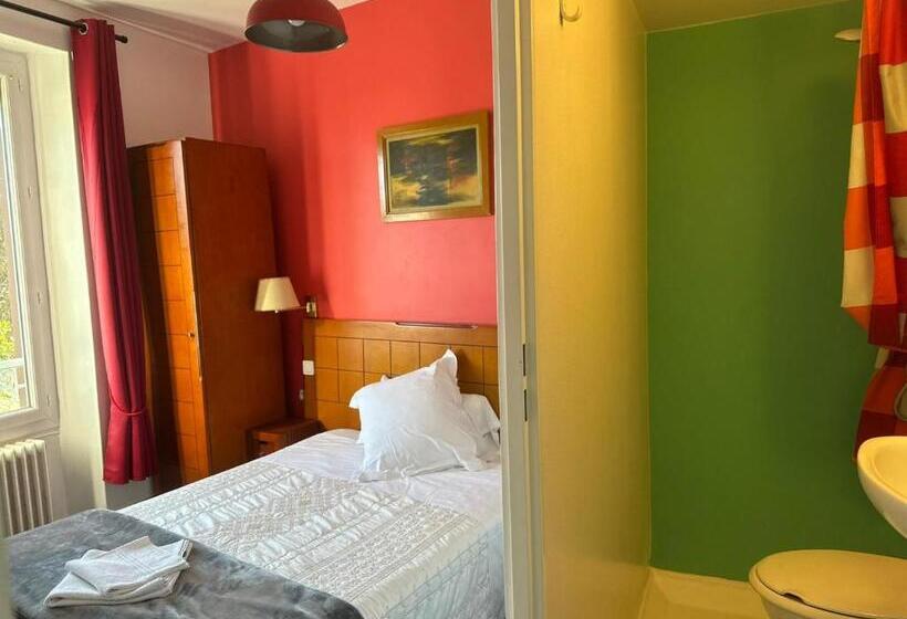 ホテル Le Mediterraneen Montargis