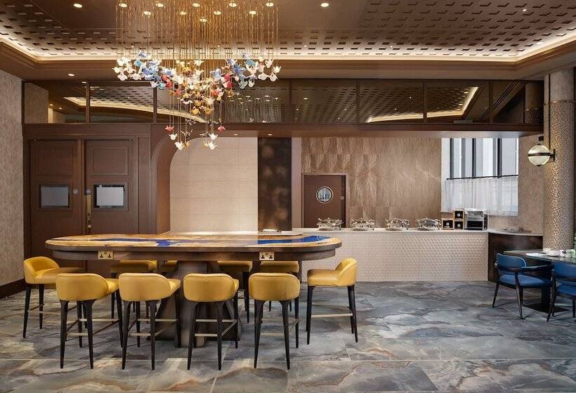 هتل Lost Property St. Paul S London, Curio Collection By Hilton