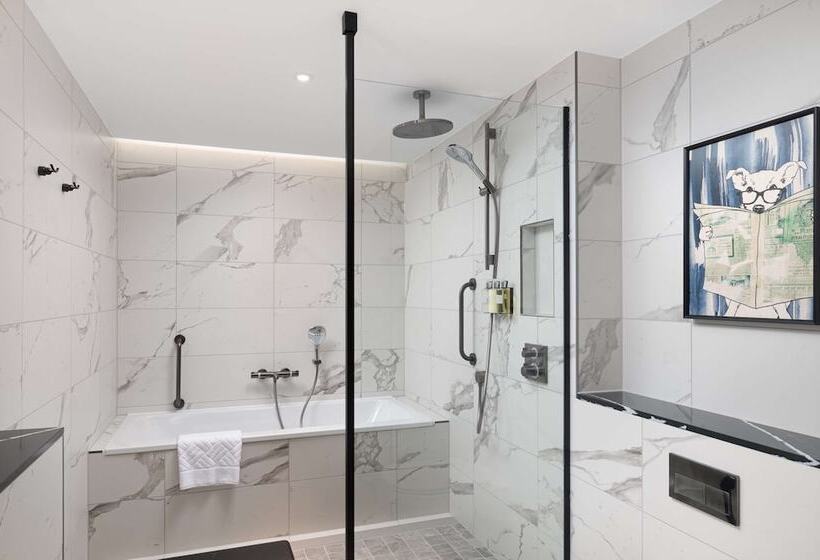 ホテル Lost Property St. Paul S London, Curio Collection By Hilton