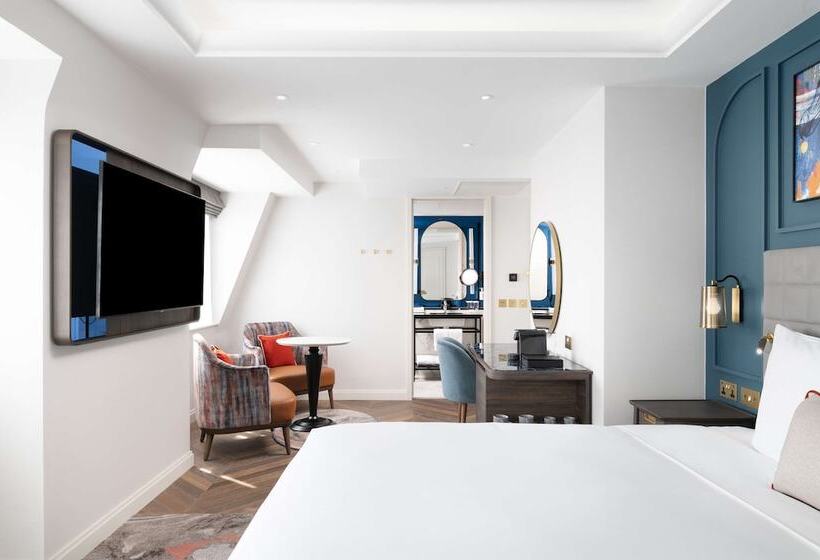 فندق Lost Property St. Paul S London, Curio Collection By Hilton