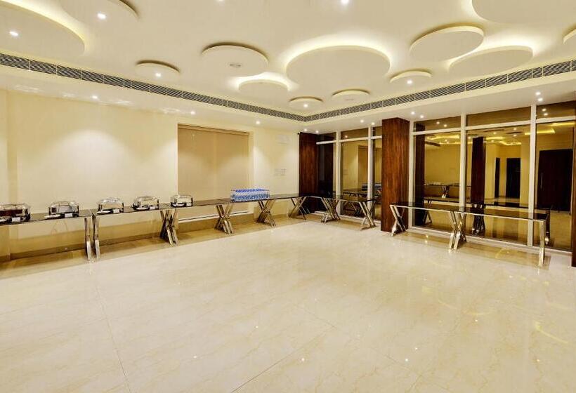 호텔 Mastiff Select Gulbarga