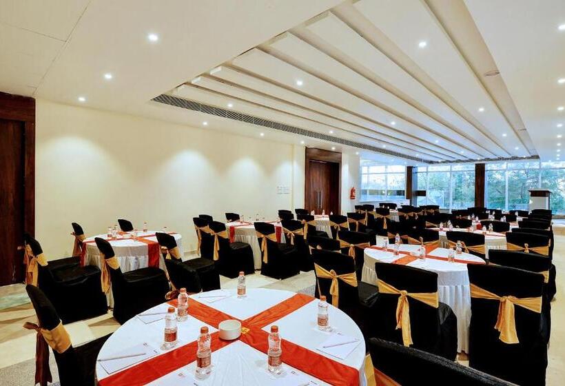 호텔 Mastiff Select Gulbarga