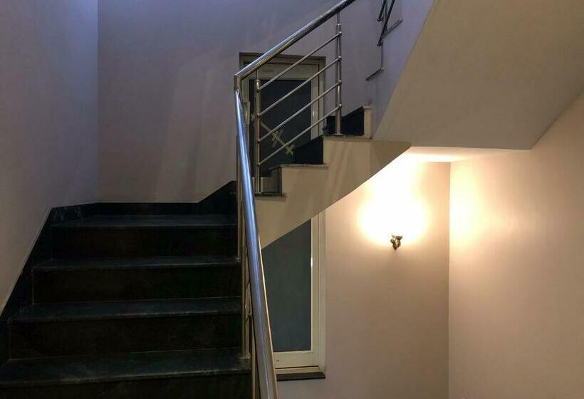 فندق Motimahal Inn