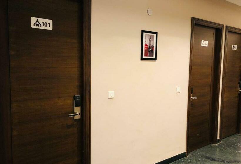 فندق Motimahal Inn